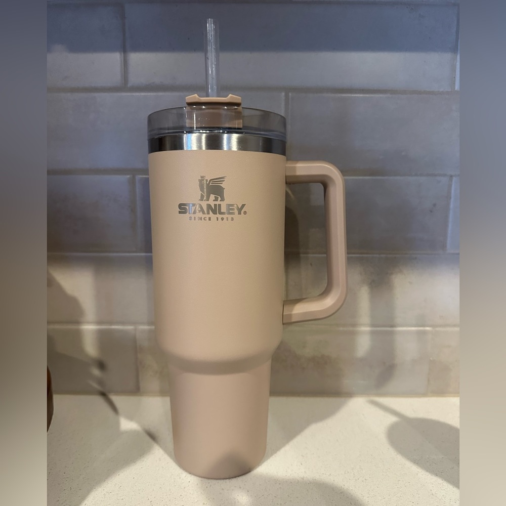 Stanley Adventure Quencher Traveler Tumbler 40 oz.